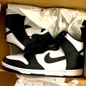 NWT Nike Pandas sz 11.5, high top